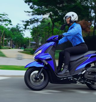 Yamaha Fluo ABS 2024