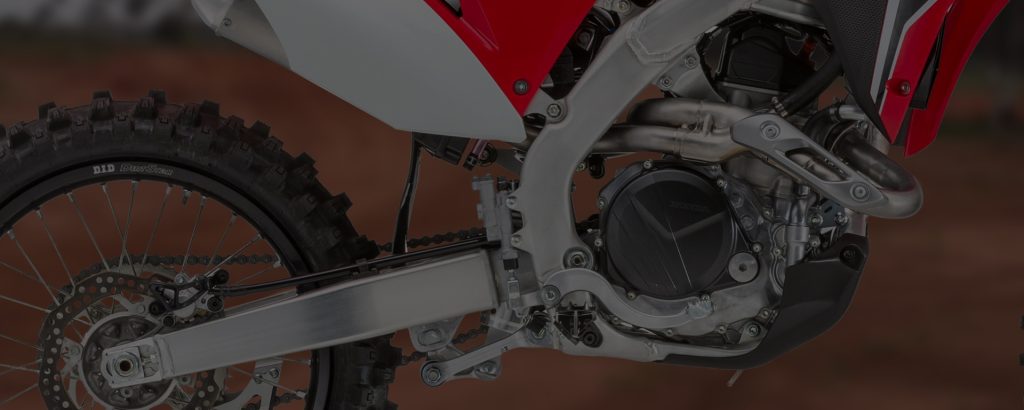 Foto do motor da moto da Honda