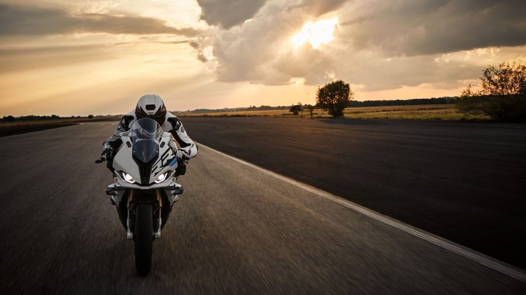 Melhores Motos para Corrida 2024: Velozes e Seguras!