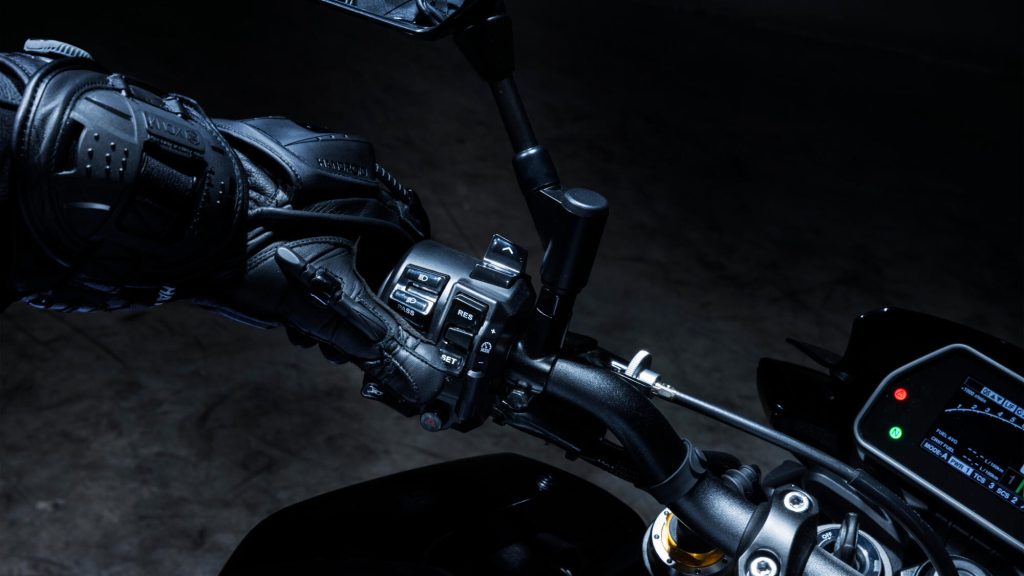 Foto do acelerador da moto da Yamaha