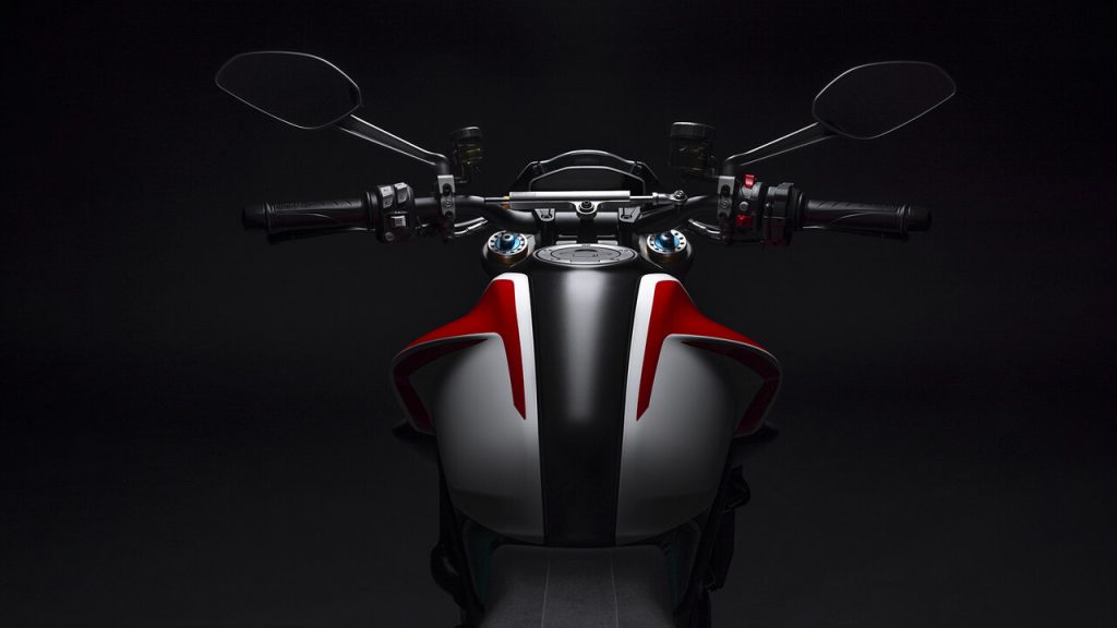 Foto da parte frontal da Ducati Monster 2024