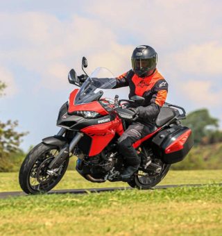 Ducati Multistrada V2 S pé uma das melhores motos da marca para 2024