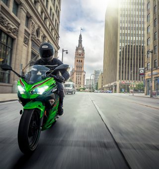 Kawasaki Ninja 400 KRT 2024