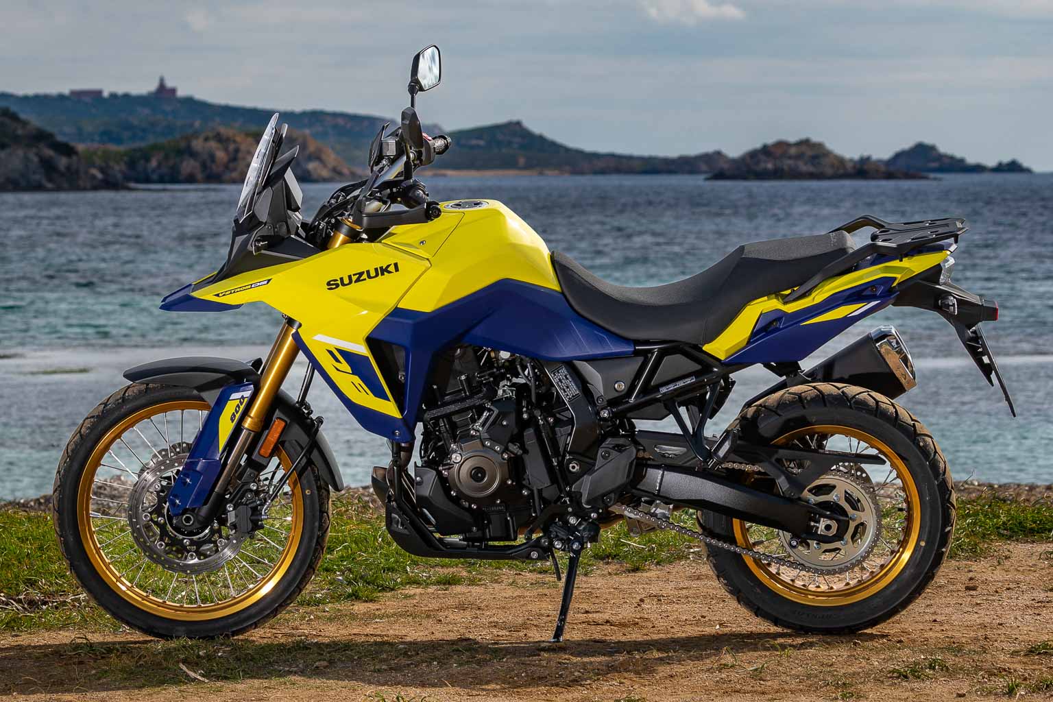 Suzuki V-Strom 800DE amarela