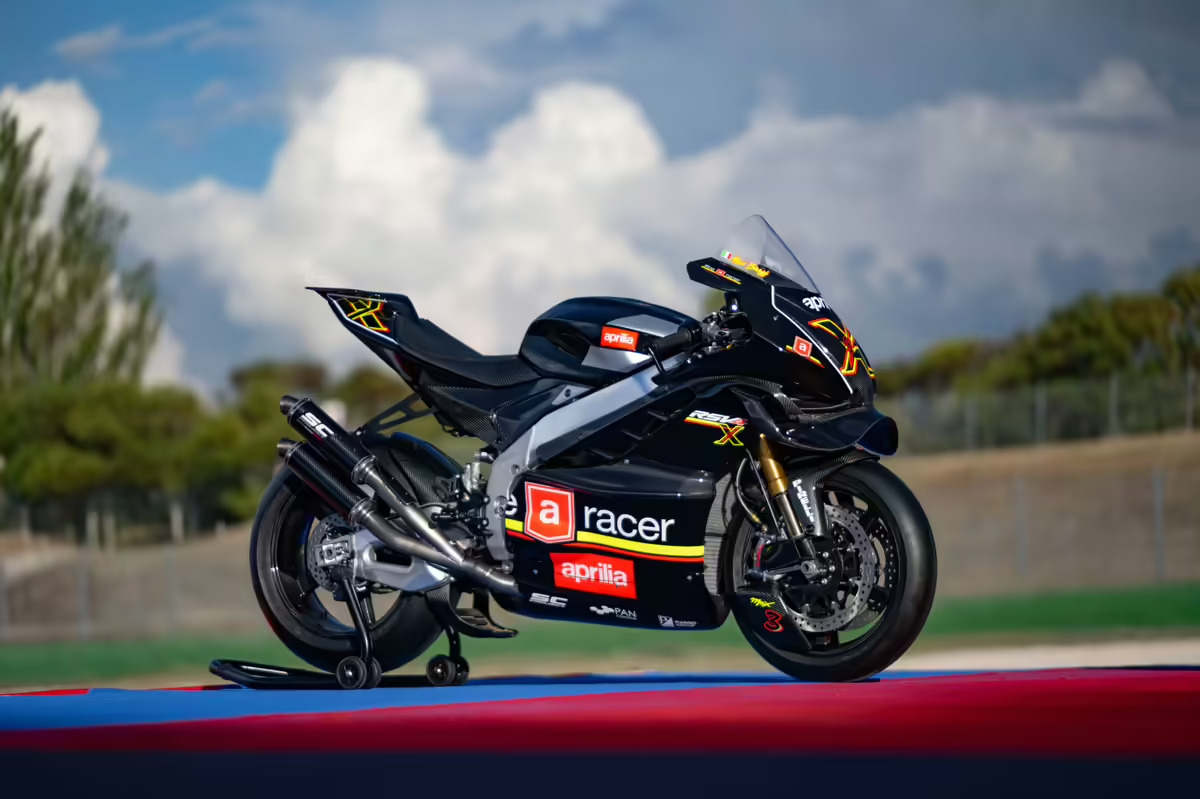 Aprilia RSV4 X Ex3ma