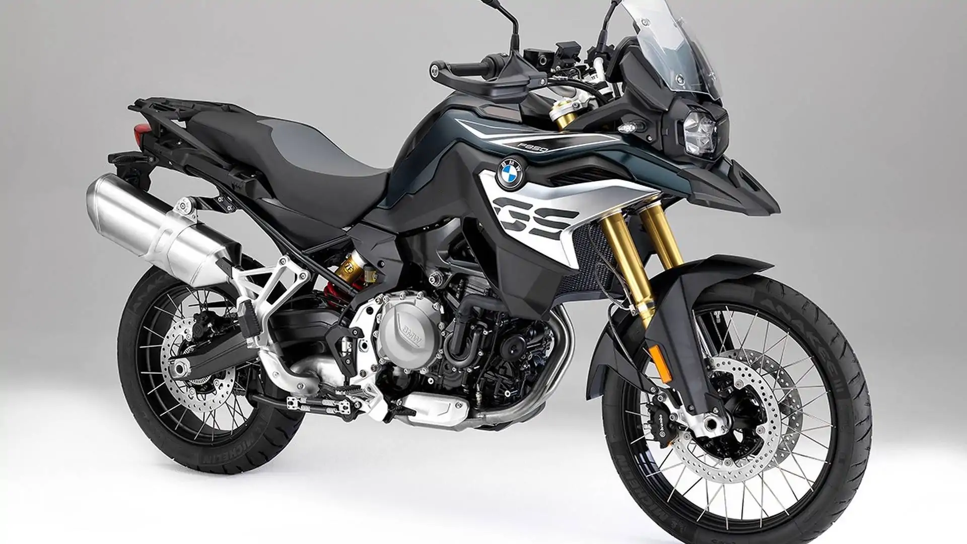 BMW F 750 GS preta