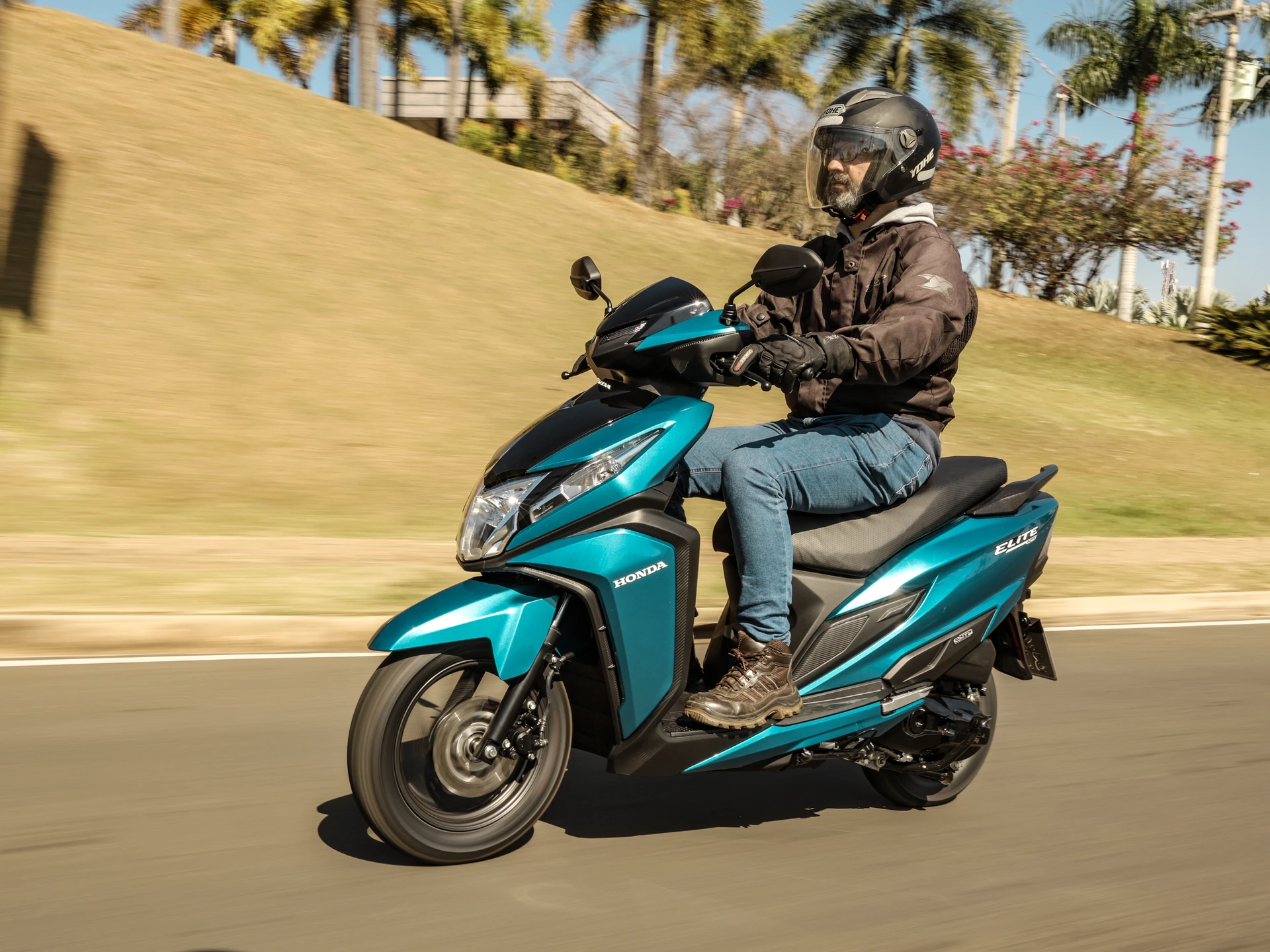 Teste de pista da Honda Elite 125